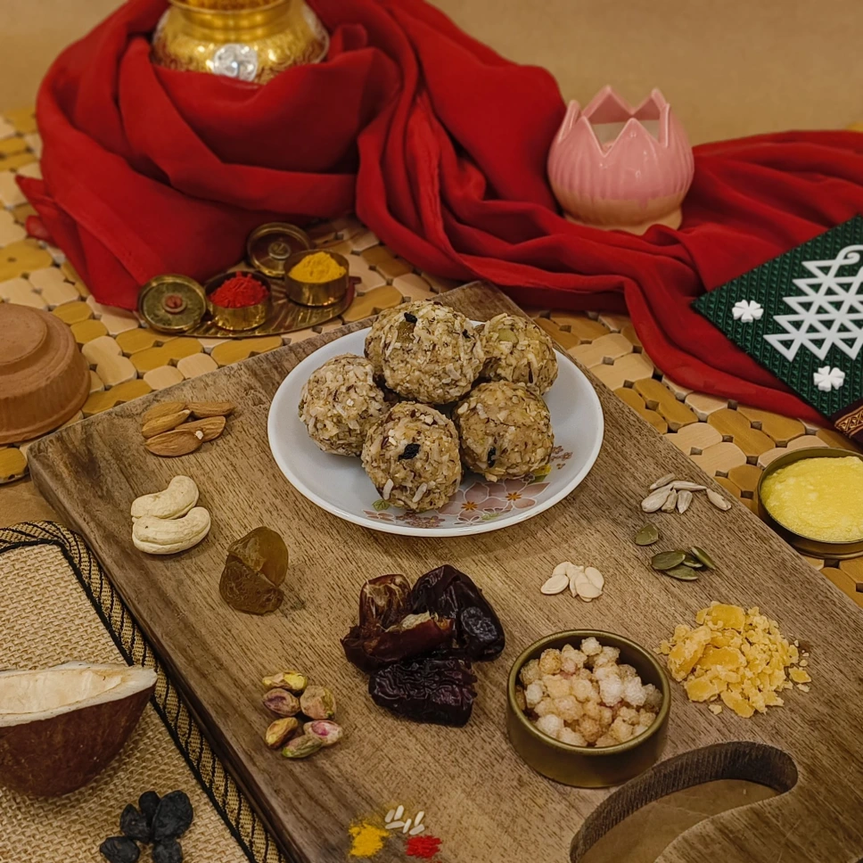 Dink Dry Fruit Laddu (6 Pieces)